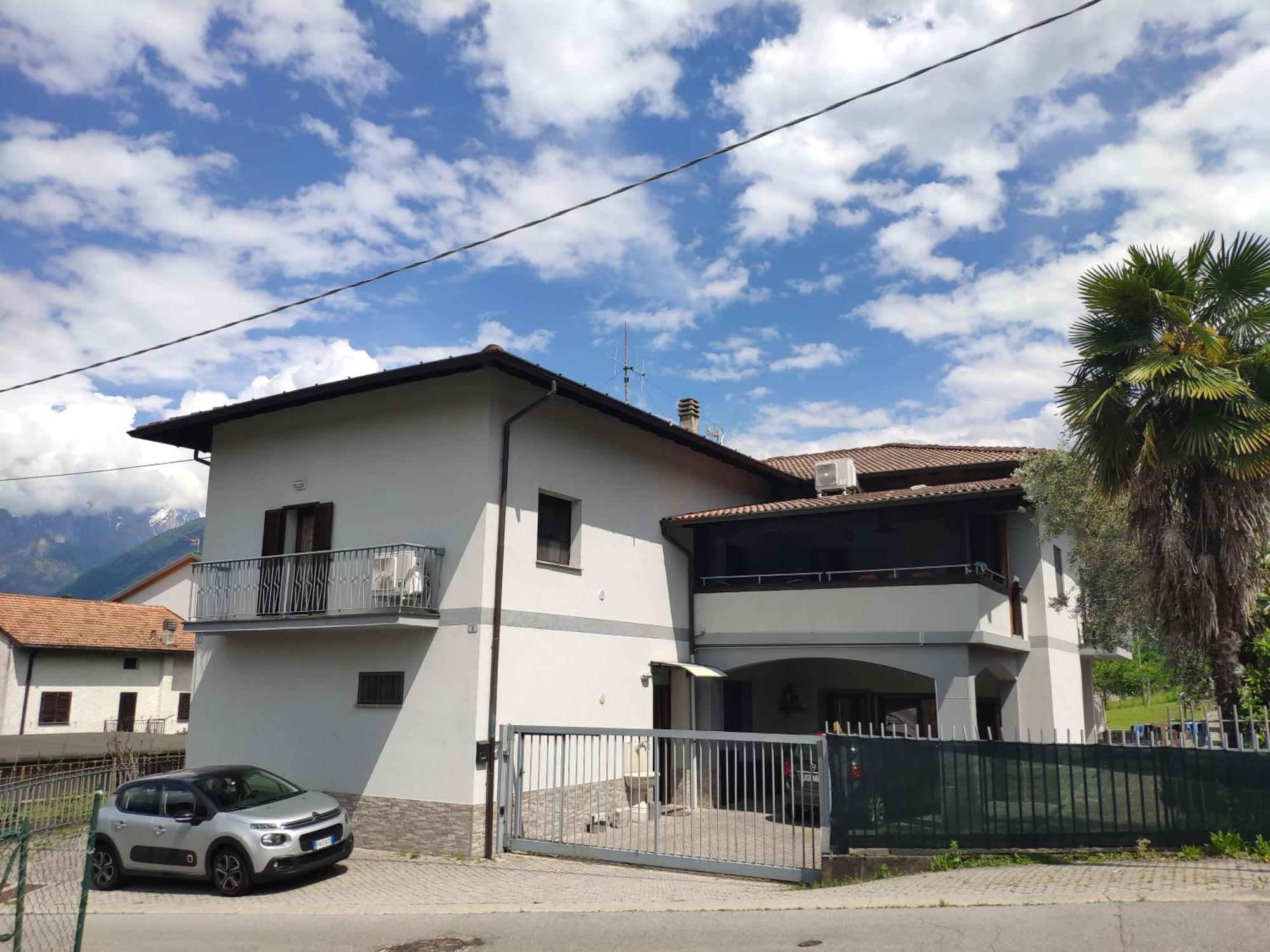 Chiaro House Apartment Colico Bagian luar foto